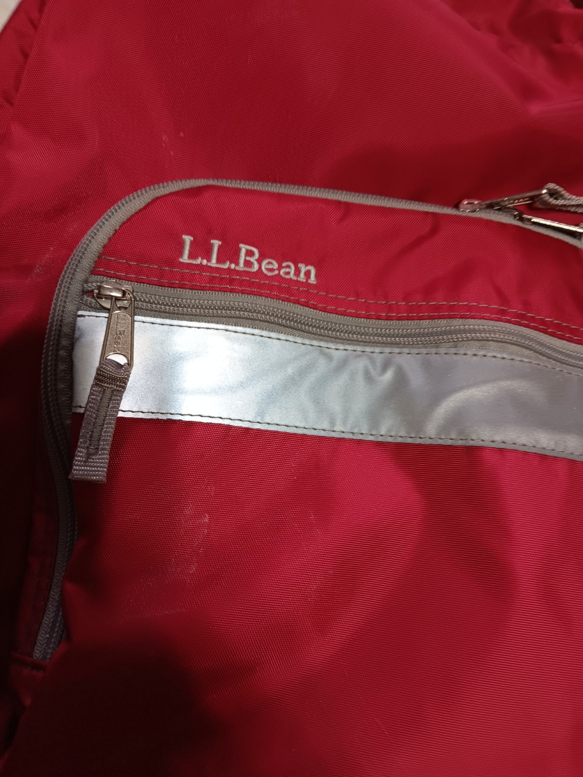 LL BEAN Vintage Red Nylon Backpack Zip Close Reflective Strip D589 2
