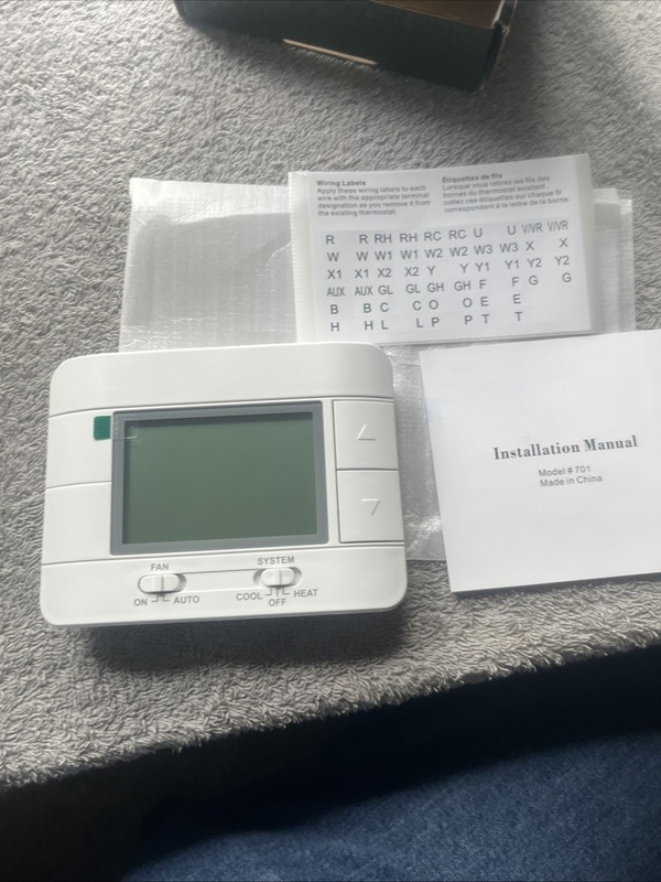 NEW Mroinge No 701 Digital Non-Programmable Thermostats Heat/Cool/Off Untested gallery