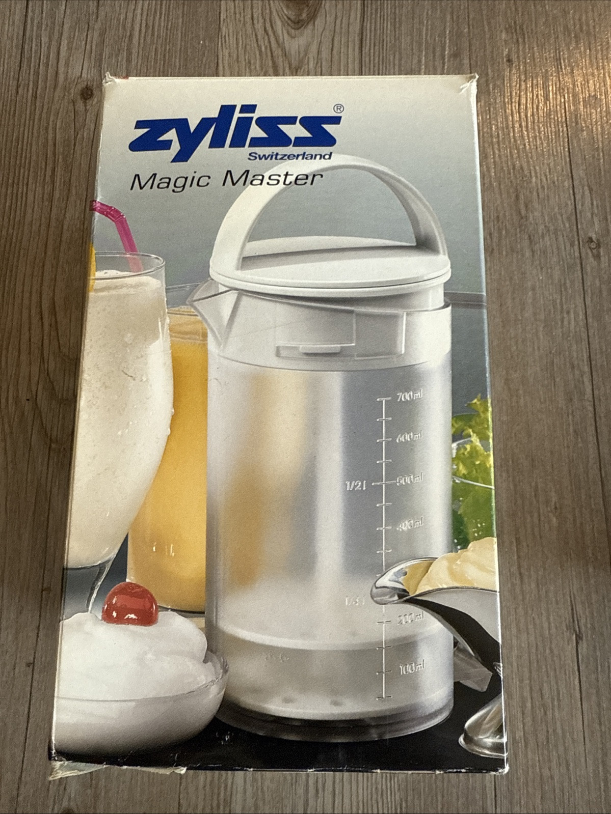 Zyliss Switzerland Magic Master Creamer Whipper New In Box Manual Pump Style gallery