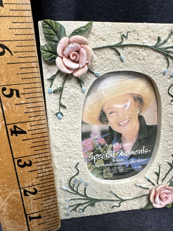 2 - Picture Frames 3D Style Roses Theme For 3”x5”Photos w/Glass Rear Loading gallery