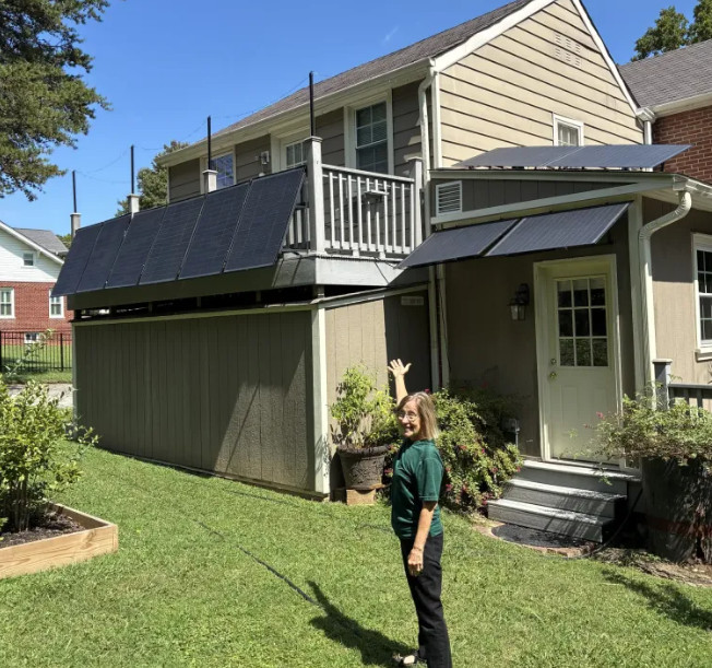 1200W Balcony Solar Kit - Plug into 120V Outlet - NON EXPORT - 50 State Legal gallery