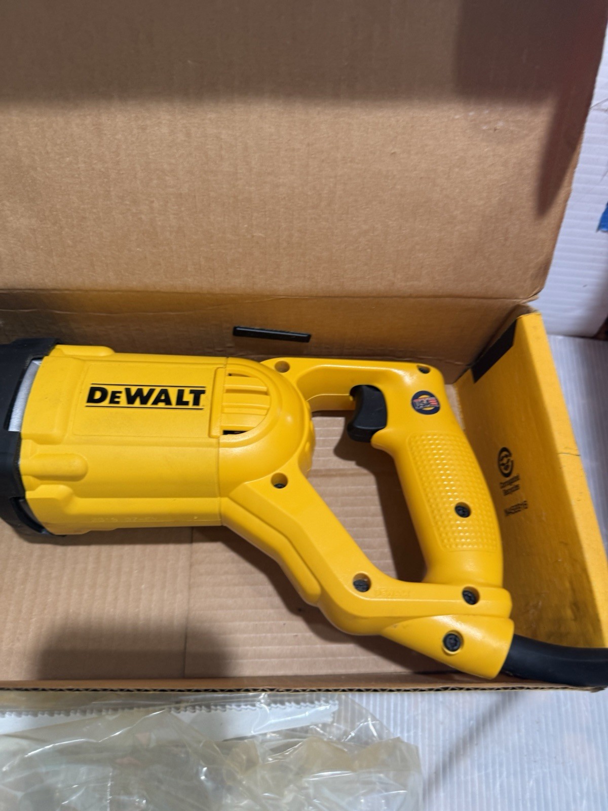 DEWALT DWE304 Corded Electric Reciprocating Saw Yellow/Black New gallery