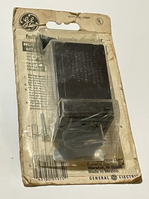 Vtg 1985 GE Toggle Dimmer Switch Single Pole DIT 261E5 NOS gallery