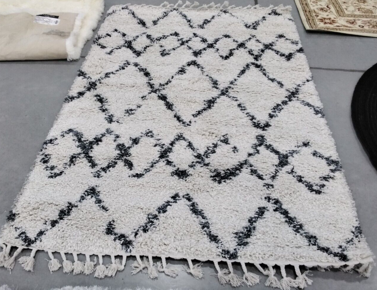 CREAM / BLUE 5' X 8' Back Stain Rug, Reduced Price 1172738101 PLX434A-5 gallery