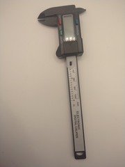 Electronic Digital Caliper 0-4 Inches Millimeter Measuring Tool LCD Display New