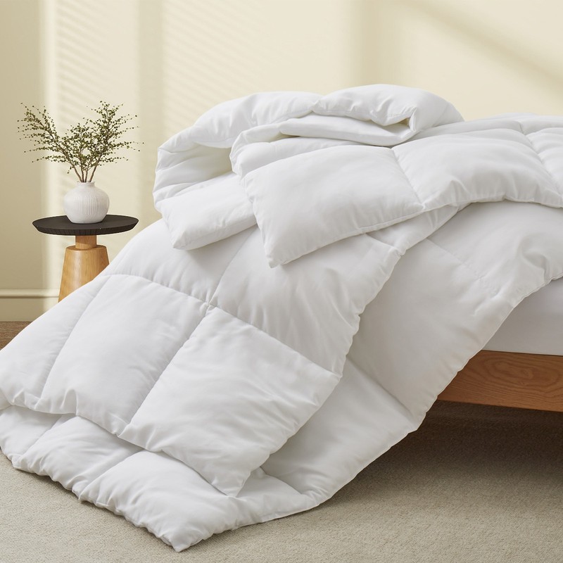 Basic Ultra Soft All Season Duvet Insert, Machine Wash with 8 Corner Ties gallery