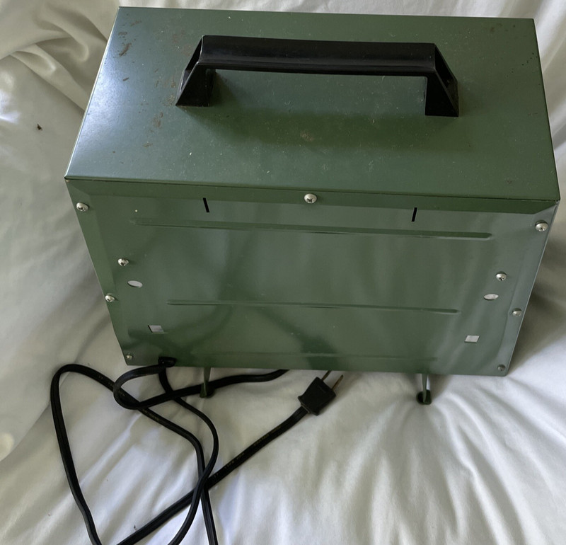 Vtg HUNTER Green Mid Century Mod#33461 Portable Radiant Electric Heater 1250 USA gallery