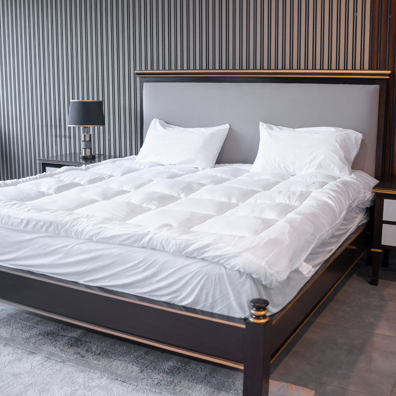 Luxury Quilted Mattress Topper 4” Thick – 800GSM Plush Comfort & Back Support gallery