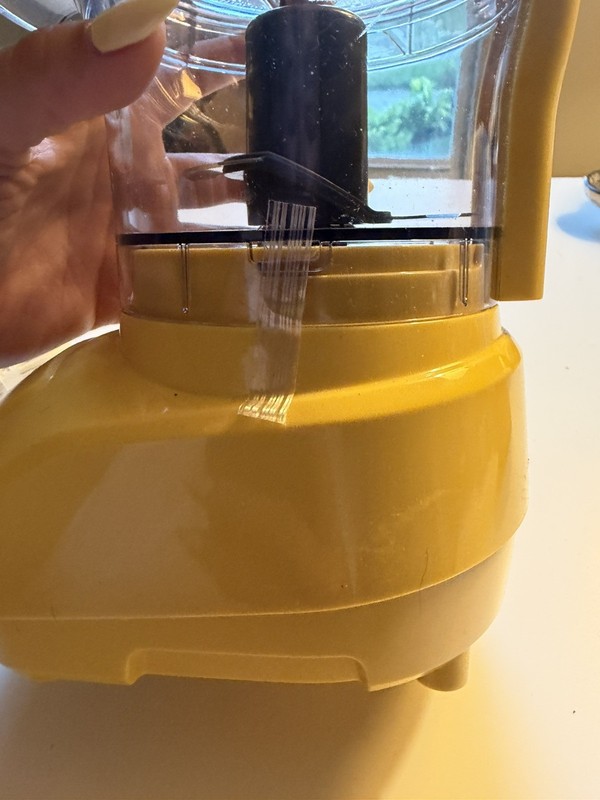 Cuisinart CCH-3FR 3-Cup Mini Chopper, CCH-3, yellow gallery