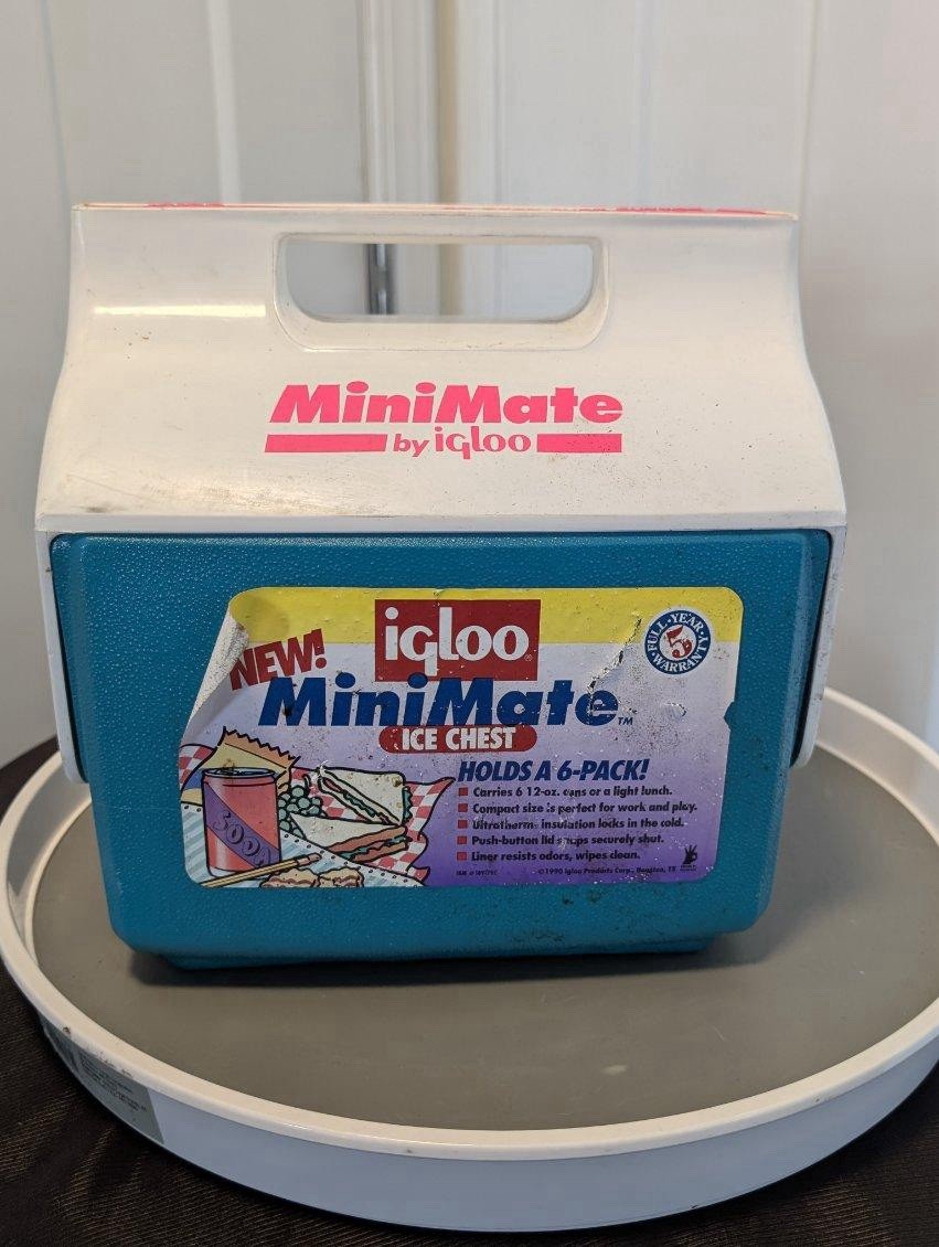 Minimate by Igloo 4 QT Cooler 1991 Retro Teal White Hot Pink gallery