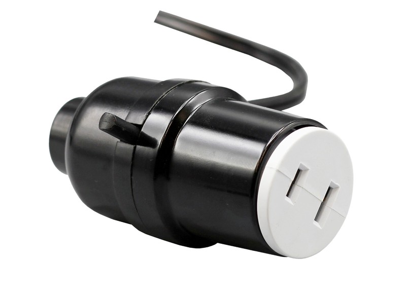 Polarized E26 Base Light Bulb Socket Plug – Convert Any E26 Socket into 2 Prong gallery