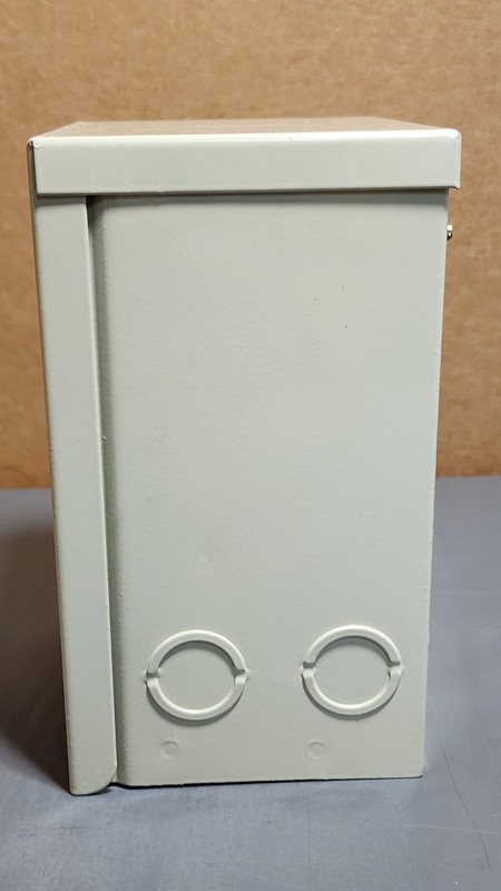 Intermatic PX300 Low Voltage Landscape Pool/Spa Light Transformer 12-14 V, 300W gallery