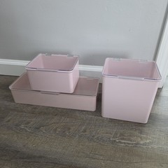 Set Of mDesign Plastic Stackable Storage Box Hinged Clear Lid Pink Containers