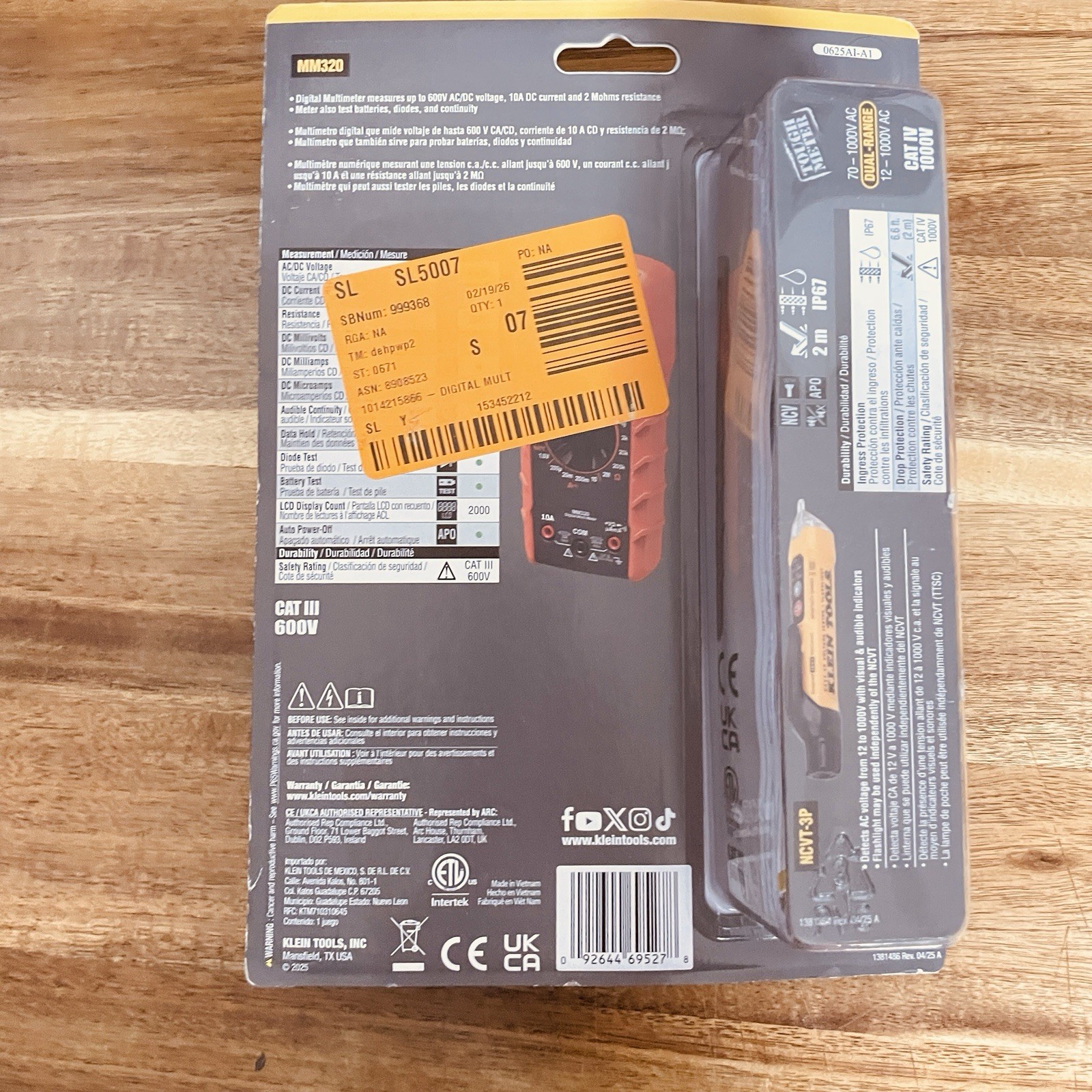 Klein Tools Digital Multimeter and Non-Contact Voltage Tester Set MM320 - 25KIT1 gallery