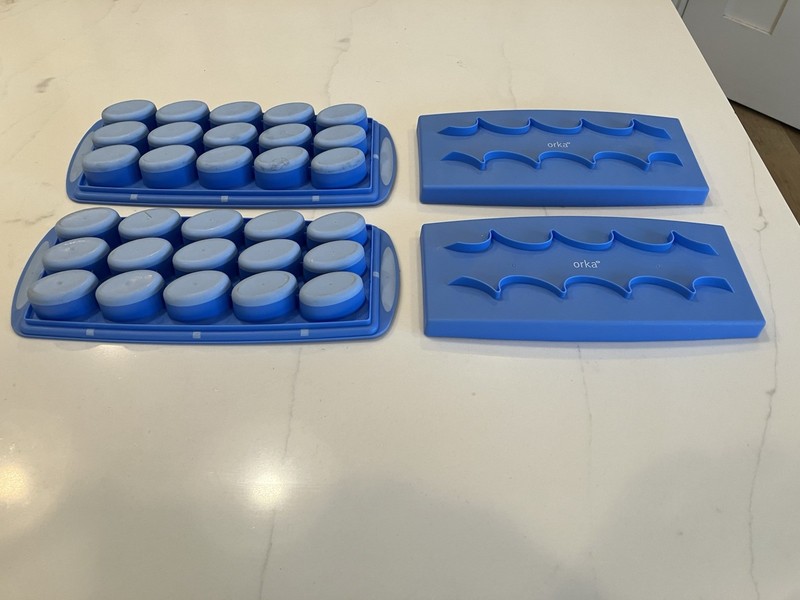 ORKA Silicone & Plastic Ice Cube Stackable Mold Tray Covers/ Lids Easy Removal gallery