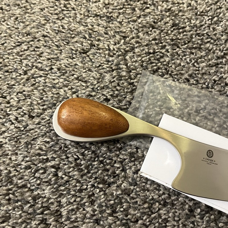 Dansk Designs Torun MCM Teak Handled Pie, Cake, Cheese Knife 9.75" NEW OLD STOCK gallery