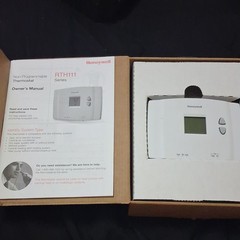 Honeywell RTH111 Series Non-Programmable Digital Thermostat Heat/Cool/Off White