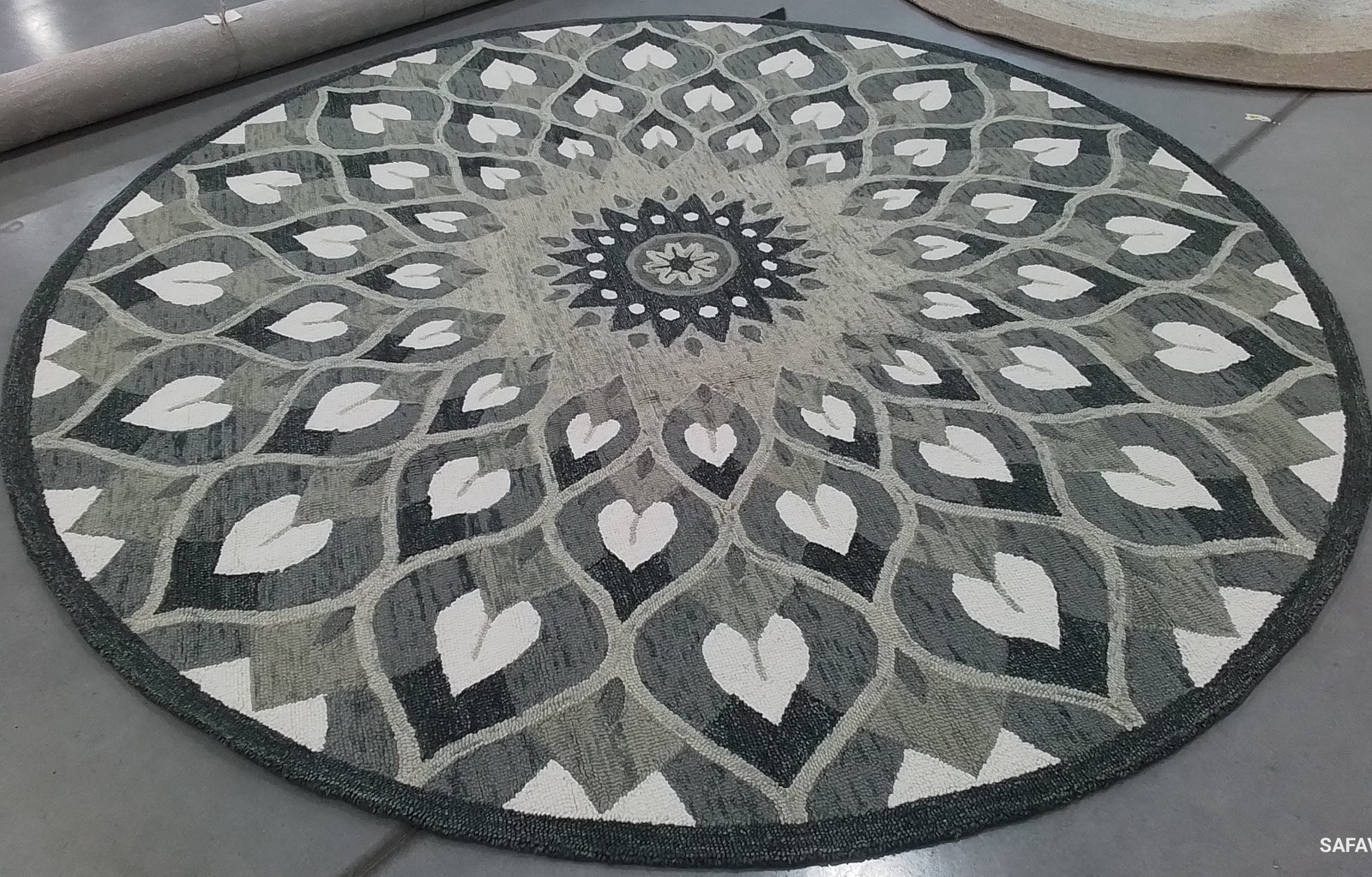 CHARCOAL / IVORY 9'-0" x 9'-0" Cut on Rug, Reduced Price 1172796565 NOV603H-9R gallery