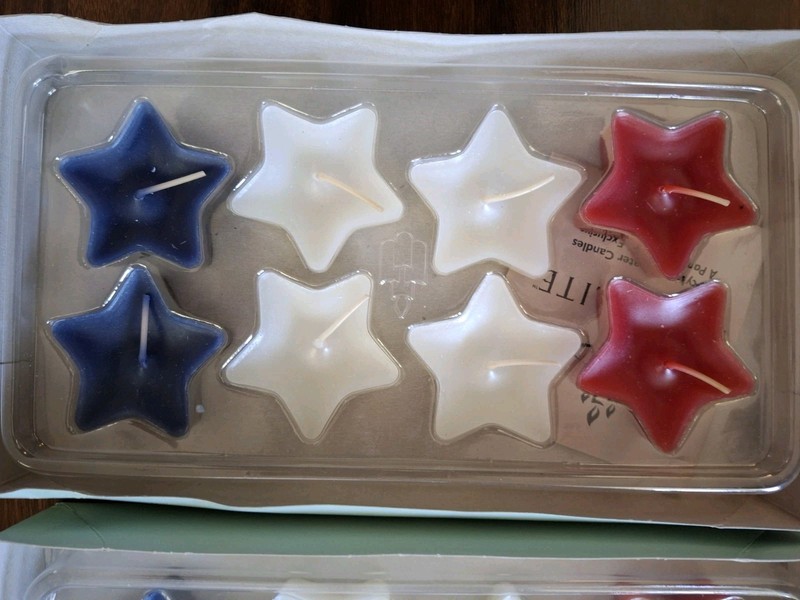 PartyLite Red, White &Blue Star Floating Candles. Americana Open Box 13 Candles gallery