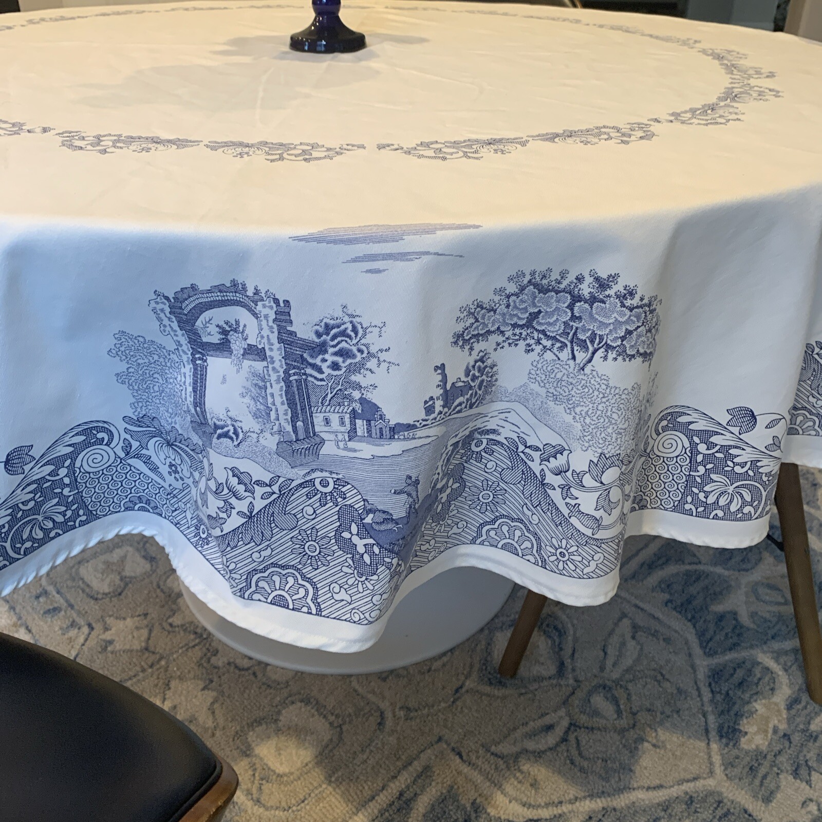 Spode Avanti Blue & Off White Round Table Cloth 70” gallery
