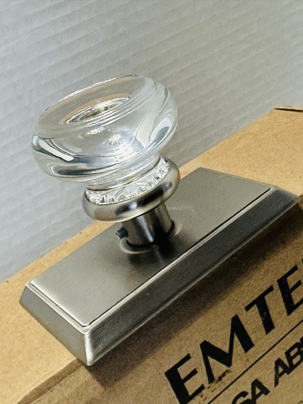 Emtek 8521 Dummy Rectangular Neos Rosette Round Georgetown Knob Polished Nickel gallery