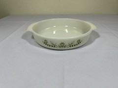 Glasbake Fire King Casserole Green Daisy Daisies Spring Flower 9″ #429 Vintage
