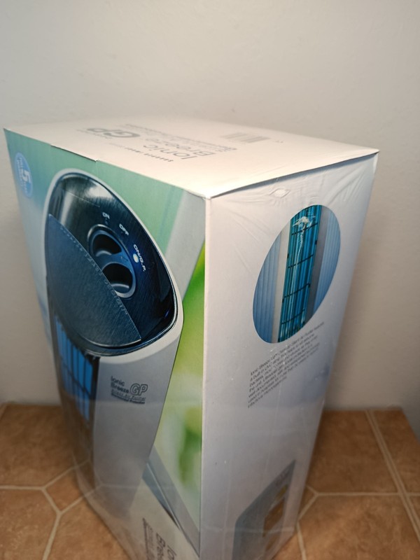 SHARPER IMAGE IONIC BREEZE DESKTOP GP SILENT AIR PURIFIER IONIZER NEW SEALED NOS gallery