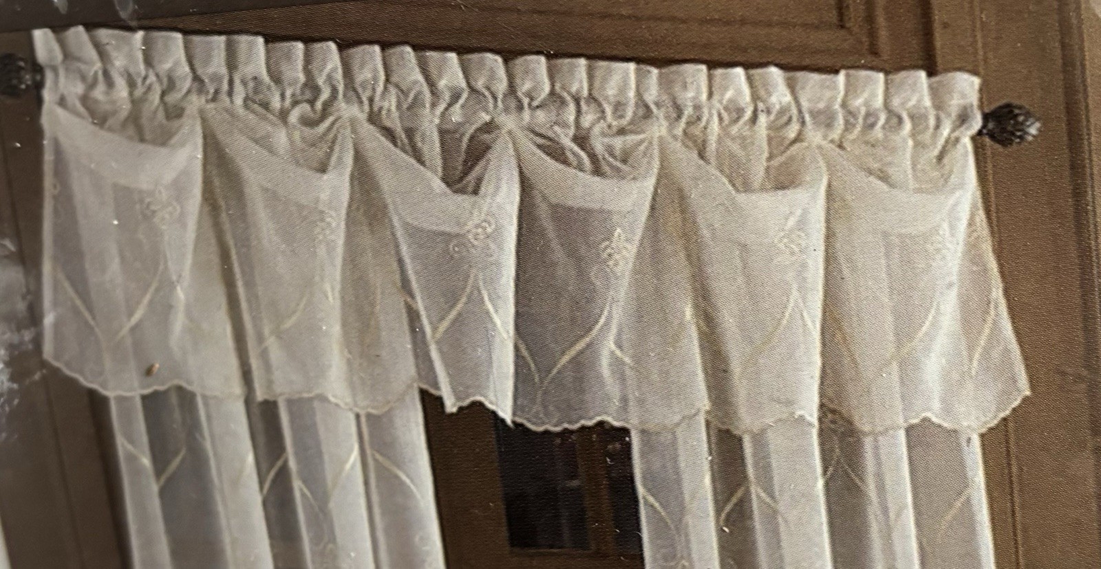 2 Croscill Cavalier Sheer Federal Valance Curtains, 75-Inch by 13-Inch, Ivory gallery