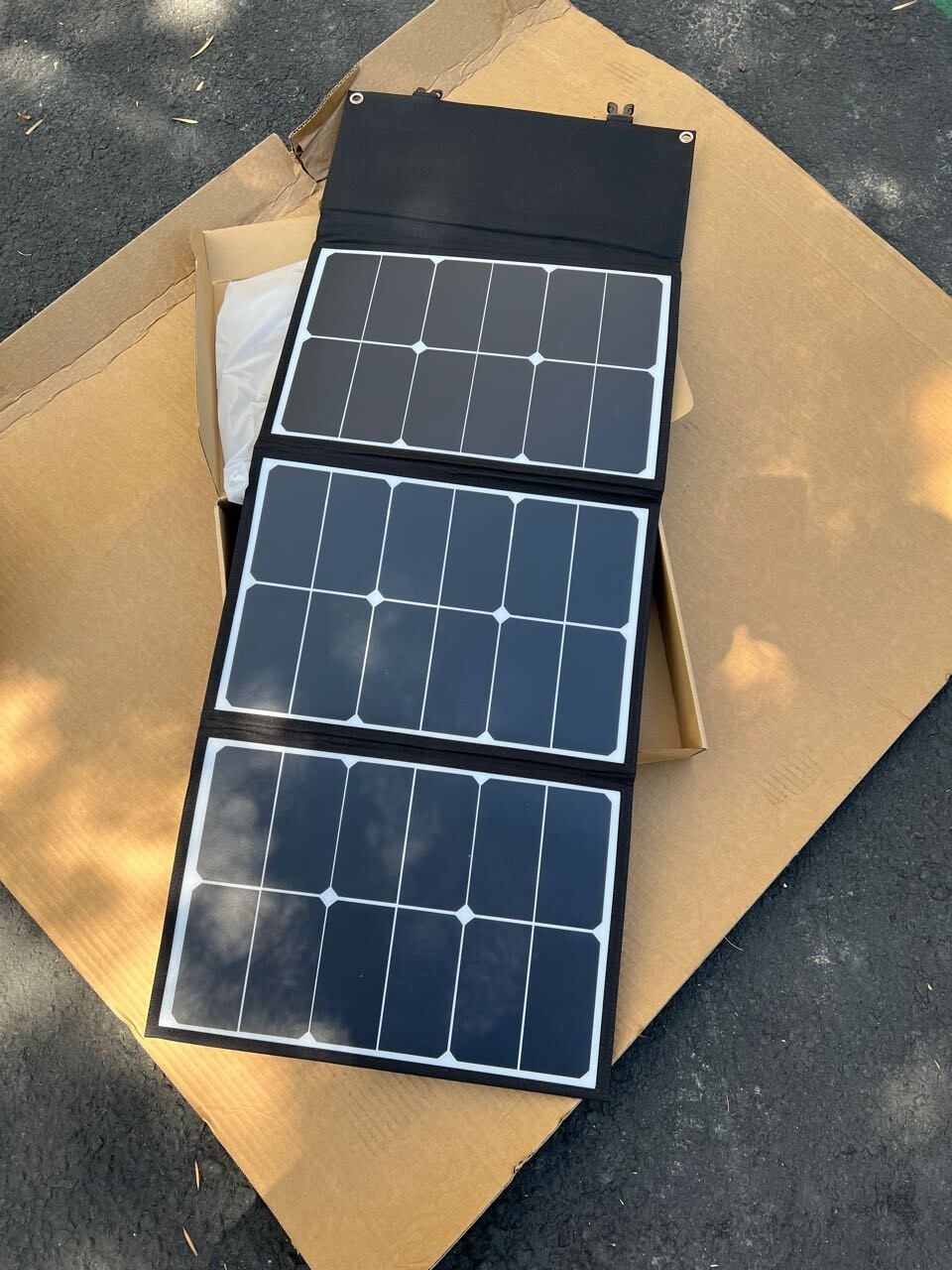 SnugMax 60W 18V Portable Solar Panel Foldable Charger USB Power Station Camping gallery
