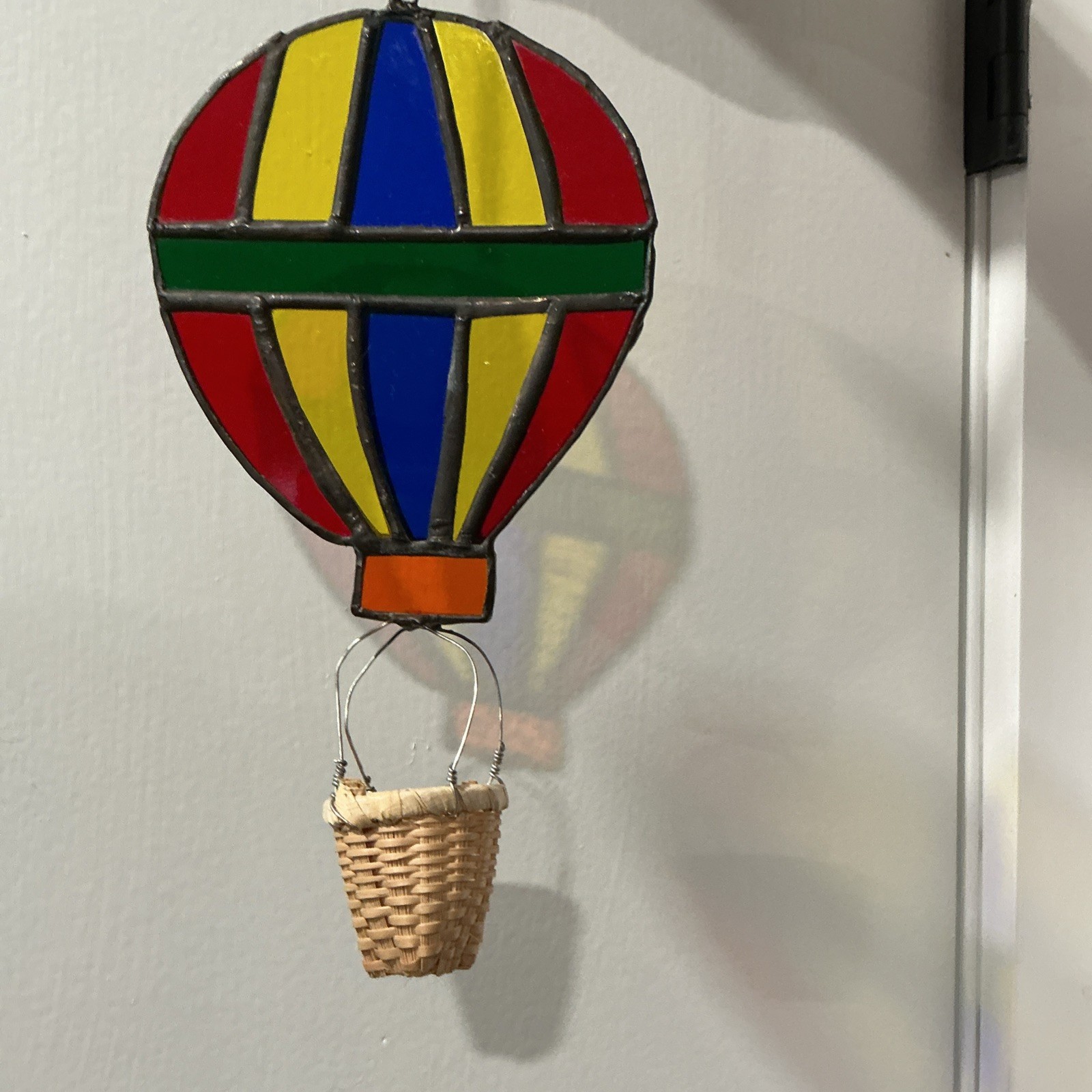 Vintage Multicolor Glass Sun Catcher Hot Air Balloon With Wood Basket Rare gallery