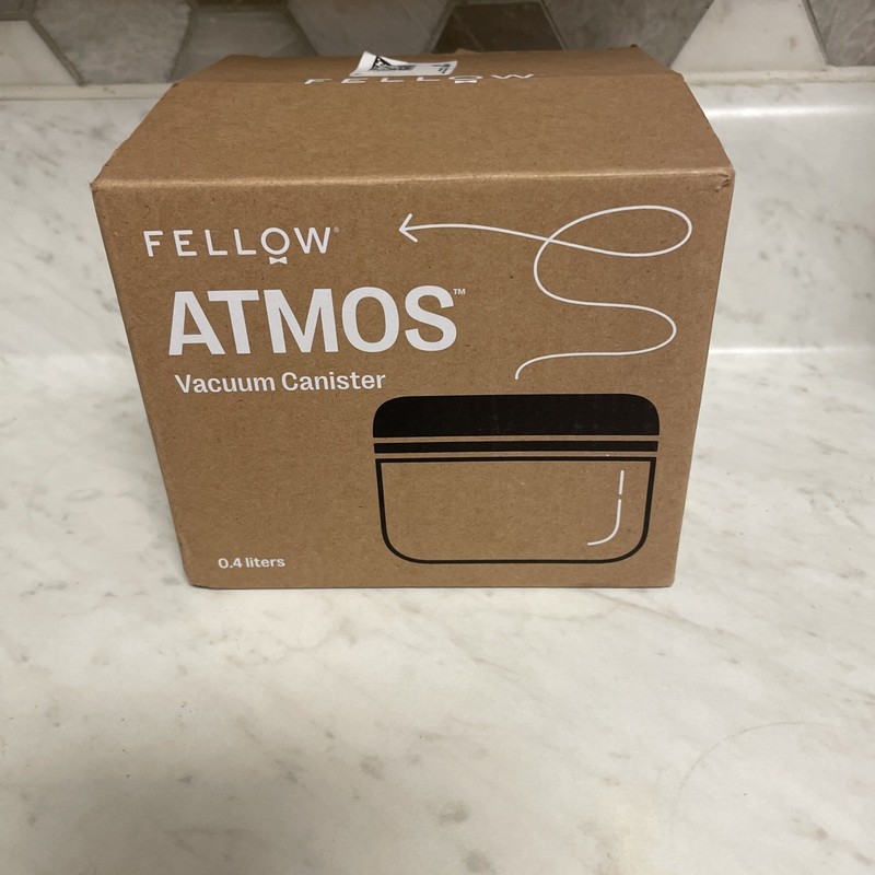 Fellow Atmos Vacuum Canister 0.4L Clear w/ Black Lid Lock Indicator-DISPLAY gallery