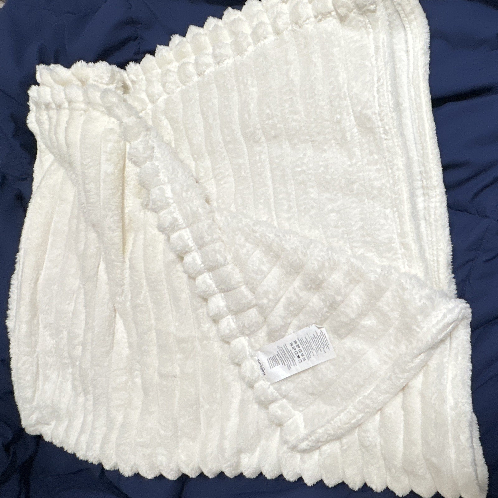 Bedsure White Striped Plush Polyester Throw Blanket 50 x 60 in gallery