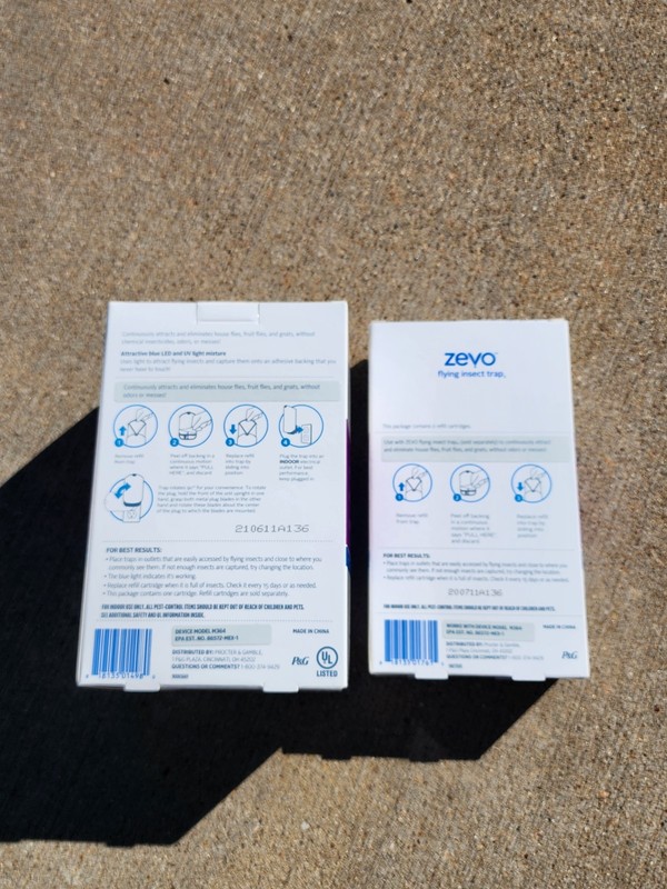 Zevo Flying Insect Trap 1 Device & 1 Box Of 2 New Refills NEW gallery