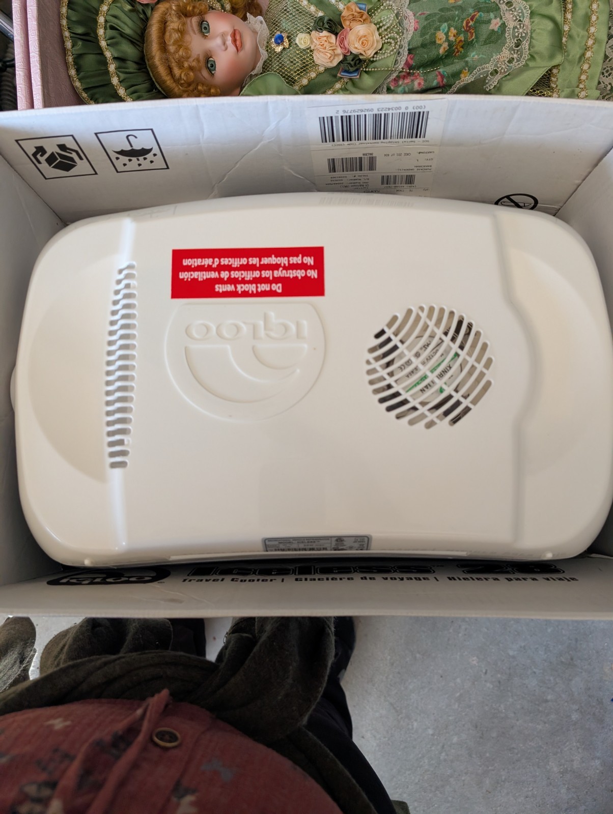 Igloo Thermoelectric Iceless 28 Qt Plug-in 12V Coolers Iceless Gray gallery