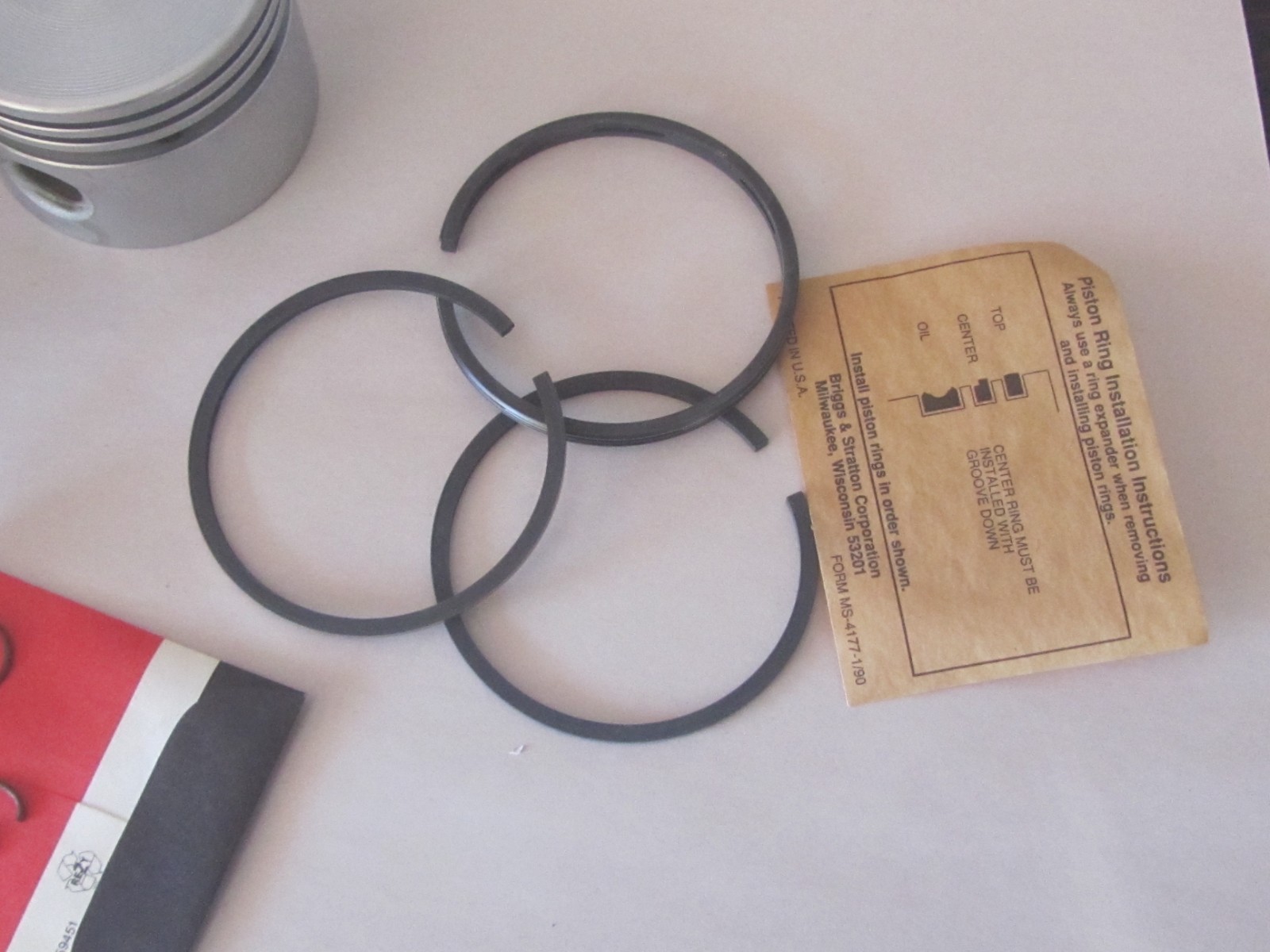 NOS OEM Genuine Briggs & Stratton PISTON ASSY. STD Part 298904 gallery