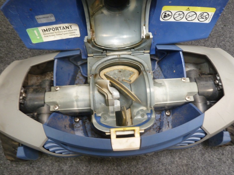 Zodiac Baracuda MX8 Suction Side Pool Vacuum Cleaner Head Unit Only gallery