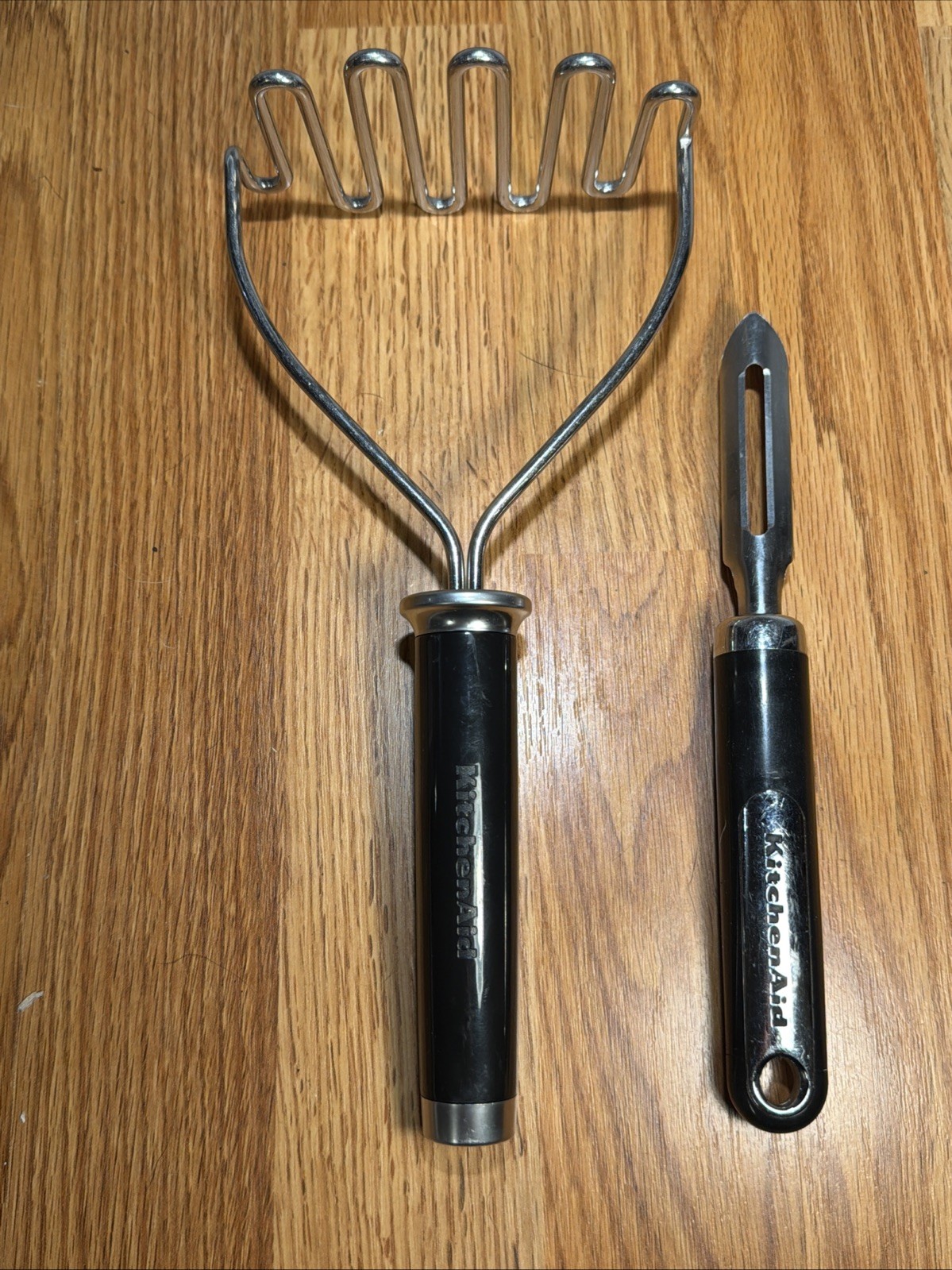 KitchenAid Potato Masher And Vegetable Peeler. Black GUC Utensil. gallery