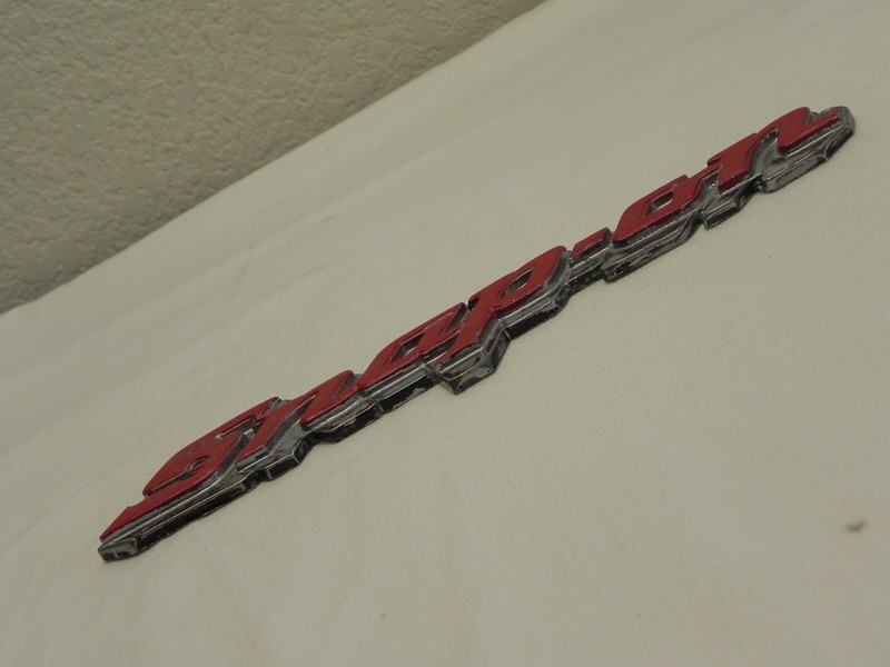 Snap-On Genuine Red & Silver Emblem Plastic Badge Decal Logo 8'' Long gallery