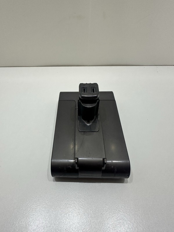 Dyson 22 2V 2000mAh 45Wh Battery Pack 6-Cell UNTESTED!!! gallery