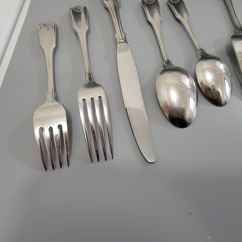 Oneida CLASSIC SHELL C Stainless Cube Flatware Silverware Glossy UCHOOSE 1625 gallery