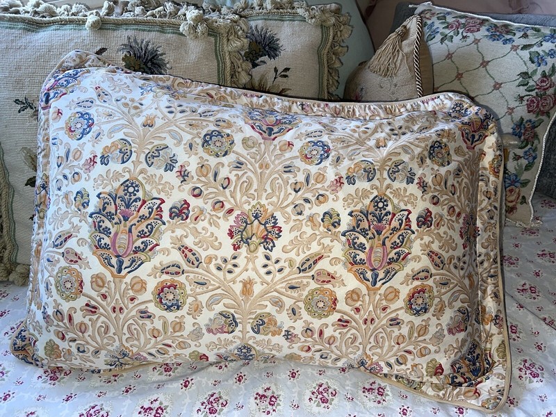 RALPH LAUREN MARRIKESH REVERSIBLE COMFORTER 88”X92” FULL/QUEEN & 1 STANDARD SHAM gallery