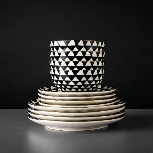 Thyme & Table Medallion 12-Piece Ceramic Dinnerware Set Black and White gallery
