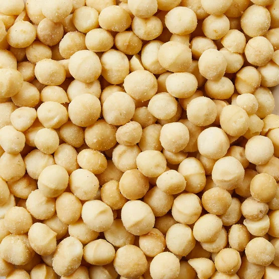 Kirkland Signature Dry Roasted Macadamia Nuts 1.5 lbs gallery