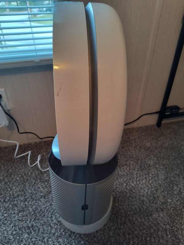 Dyson DP04 Pure Cool Purifying Connected Fan gallery