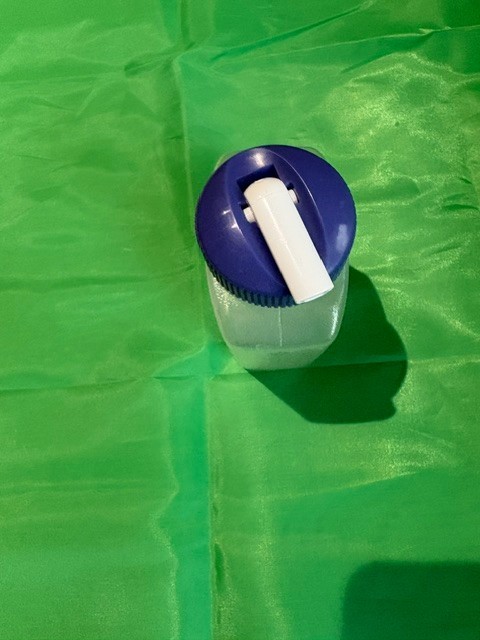 Rubbermaid Litterless Juice Box - 8.5 oz - 250 ml - W- Straw - Purple Cap gallery