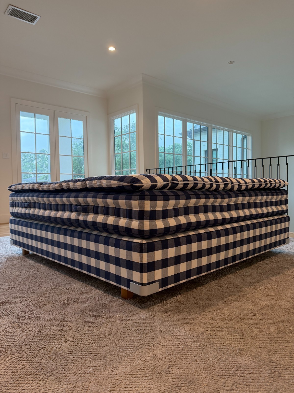 $91,000 HASTENS 2000t MATTRESS/BED gallery