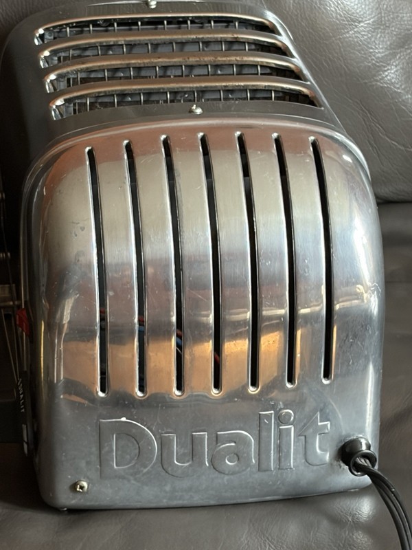 Dualit 4 Slice Classic Toaster Polished Chrome Made in England 4 BR/11EA86 1745W gallery