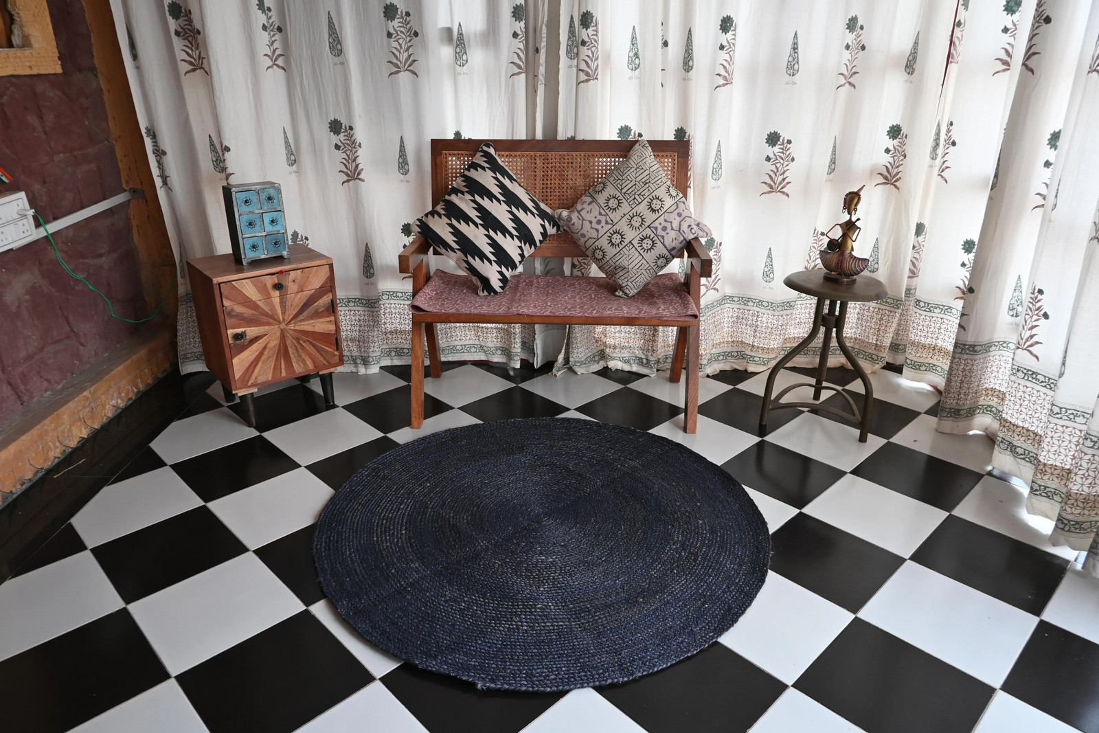 Rugmoda Jute Blue Braided 4x4 ft Round Area Rug for Living Room Bedroom Entryway gallery