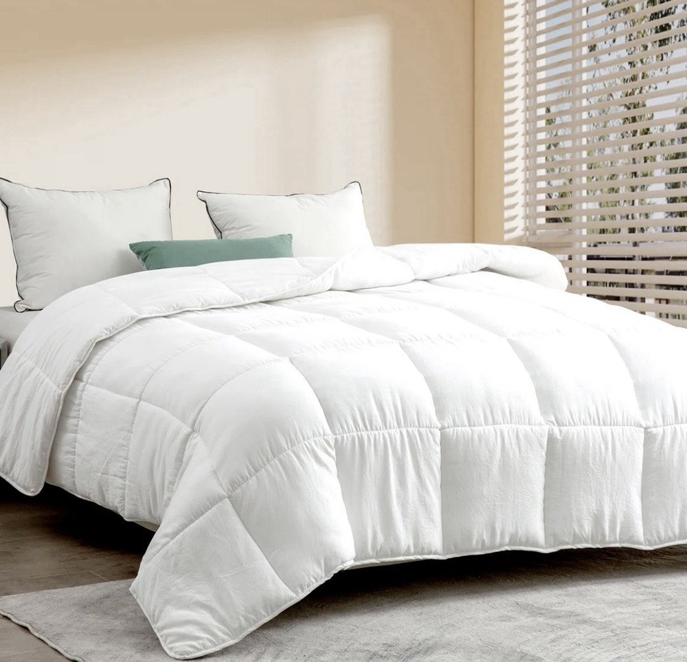 LexiHome Down Alternative Comforter King Size
