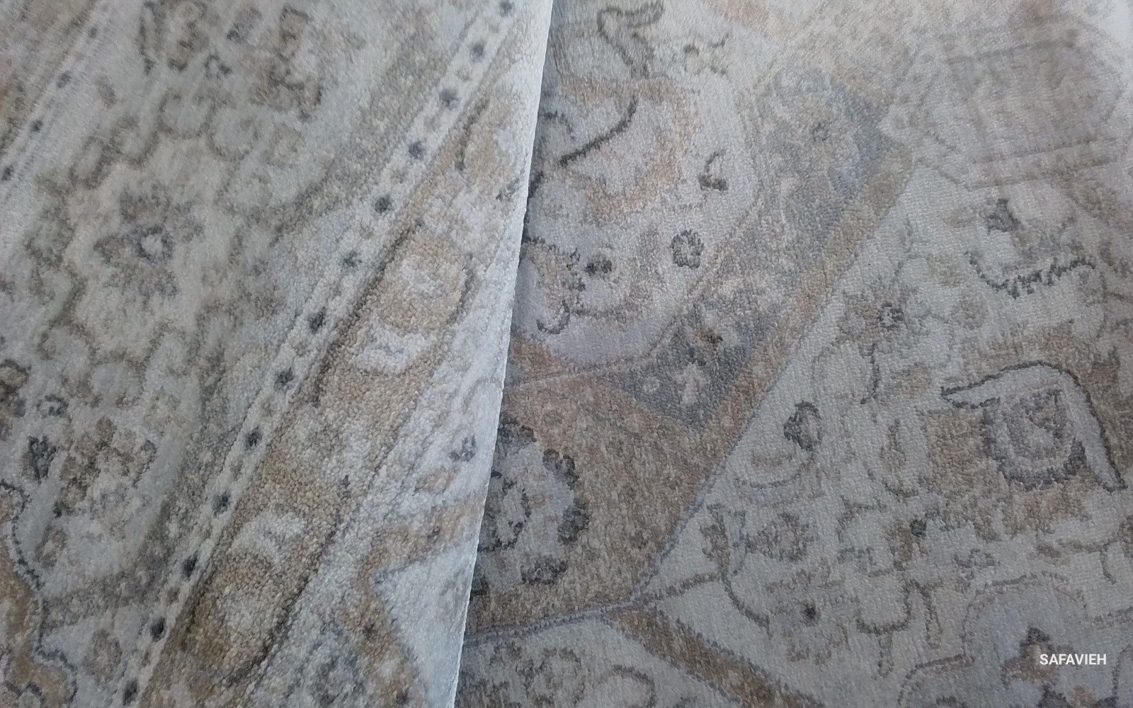 CREAM / BEIGE 6'-7" x 9'-0" Back Stain Rug, Reduced Price 1172784597 ISA916B-7 gallery